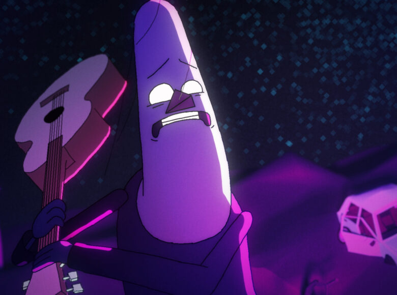 Kadr z filmu animowanego. Rysunkowa postać o białych oczach i zębach trzyma uniesioną gitarę. W tle samochód na wzniesieniu terenu. Całość fioletowo różowa.